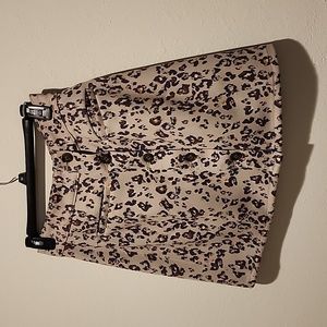 Maurices Leopard Print mini skirt, size 8